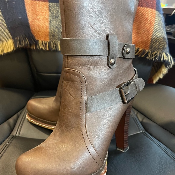 Italian heeled boots - Picture 6 of 6